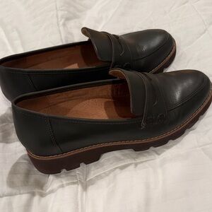 Vionic Dark Green Leather Loafers